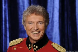 Peter Orloff, Musiker und Leiter des Schwarzmeer Kosaken-Chors. Offizielles Porträt, Foto: Manfred Esser